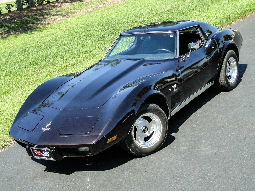 maroon chevrolet corvette with 95936 miles available now!
