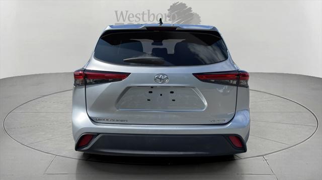 2023 toyota highlander le