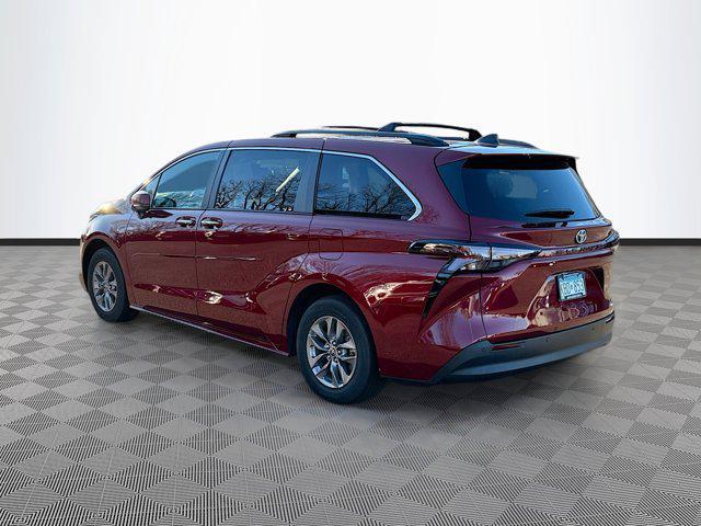 2023 toyota sienna xle 8 passenger