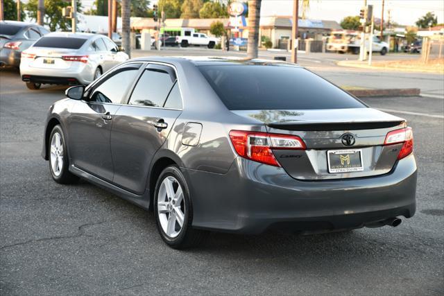 2014 toyota camry se