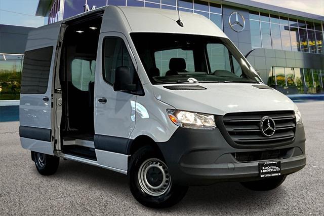 2024 mercedes-benz sprinter 2500 standard roof