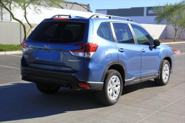2022 subaru forester base