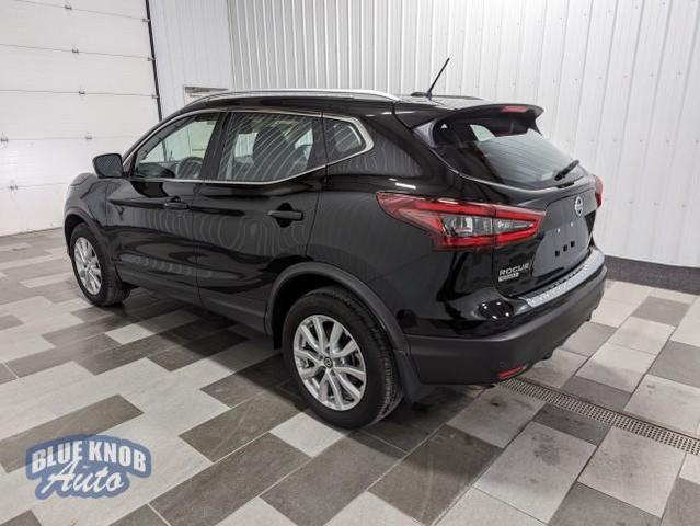 2022 nissan rogue sport sv