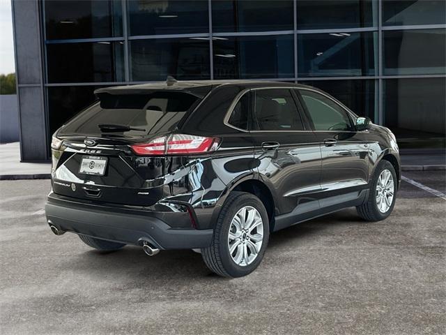 2022 ford edge titanium