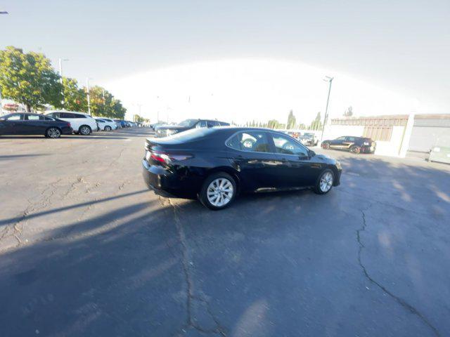 2024 toyota camry le