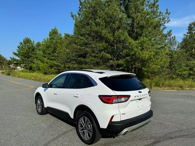 2021 ford escape sel