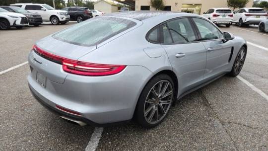 2020 Porsche Panamera