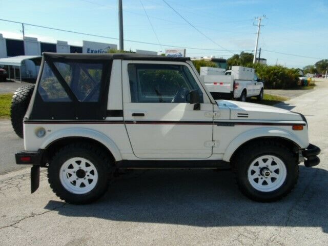 1987 suzuki samurai 4x4 1.3 liter 5 speed manual ***no reserve***
