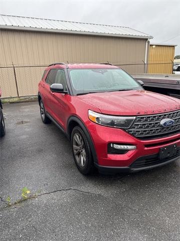2023 ford explorer xlt