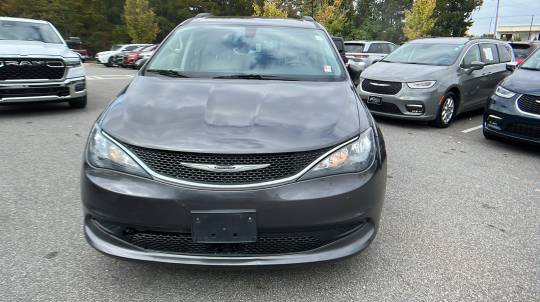 2021 Chrysler Voyager