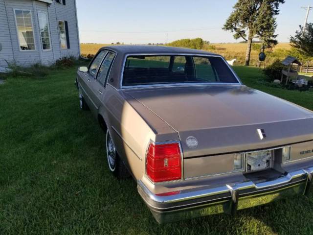 1983 oldsmobile delta 88 5.7 diesel one owner 35000 miles