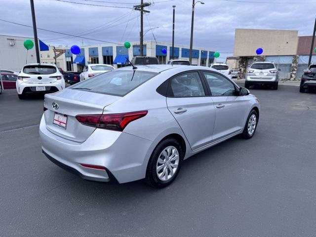 2021 hyundai accent se