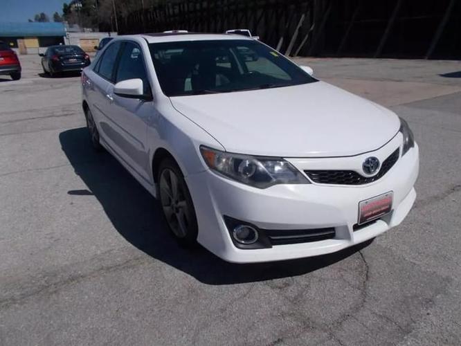 2014 toyota camry se sedan 4d in omaha, nebraska