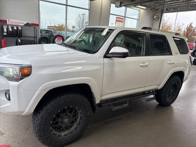 2022 toyota 4runner sr5