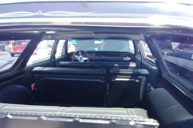 rare '66 buick sports wagon! tri-power v8!! excellent interior w/ 3rd row seat