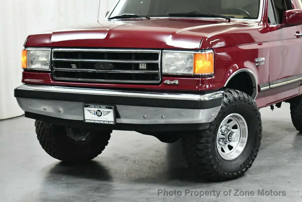 xlt 2 dr suv manual gasoline 5.0l 8 cyl burgundy