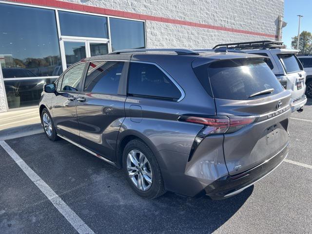 2021 toyota sienna limited 7-passenger