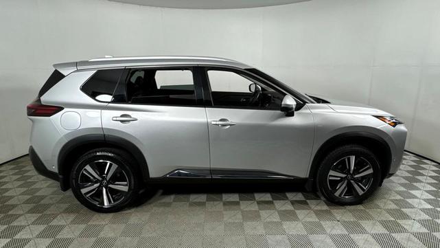 2022 nissan rogue platinum
