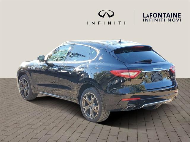 2017 maserati levante base
