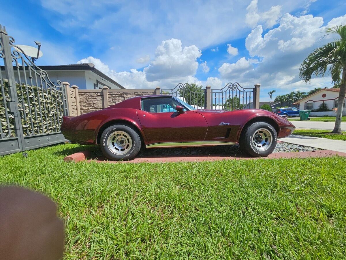 1976 chevrolet corvette coupe red rwd manual stingray