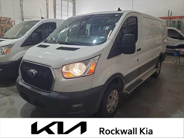 2021 ford transit-250 base
