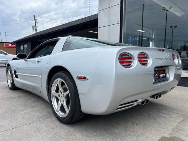 2002 chevrolet corvette base