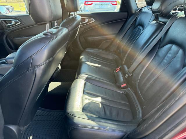 2017 chrysler 200 limited
