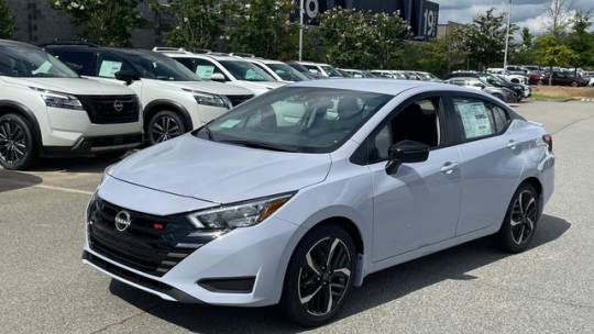 2024 Nissan Versa 1.6 sr