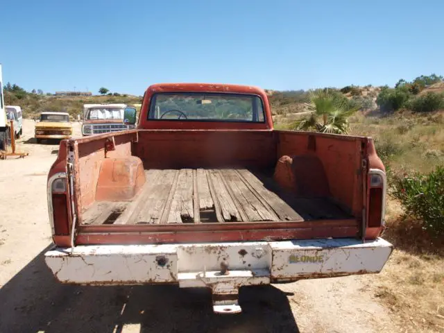 1968 chevy c20 gmc 2500 az. truck solid straight body very little rust