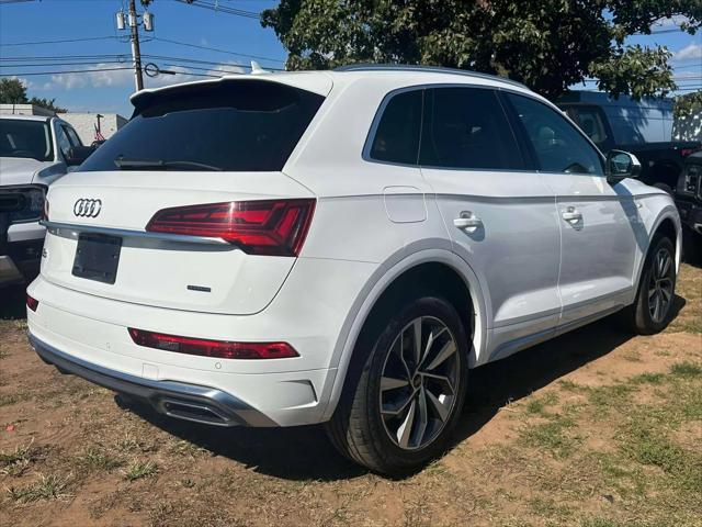 2022 audi q5 45 s line premium plus