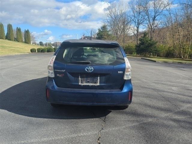 2012 toyota prius v five