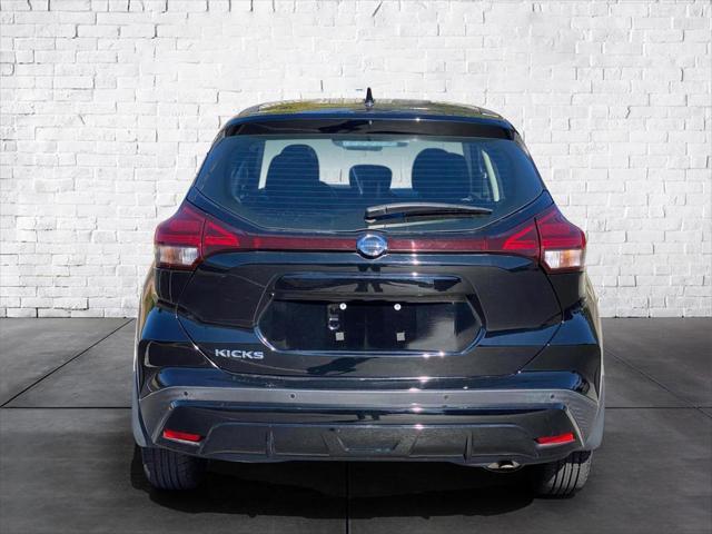 2021 nissan kicks s