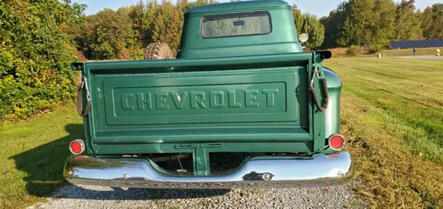 1958 chevrolet apache 3200 v8 - 4 speed - very solid truck