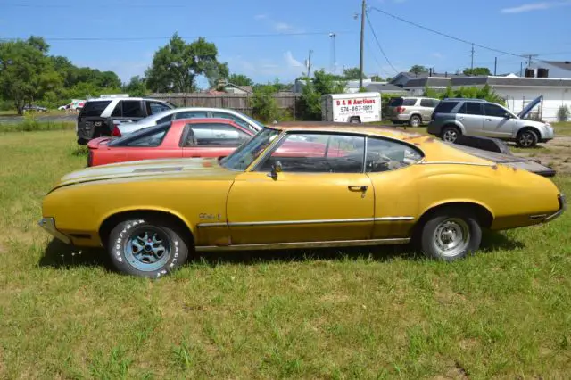 1972 oldmobile cutlass s rocket 350ci v8, th350 automatic, parts or builder