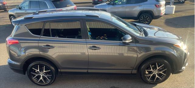 2016 toyota rav4 se