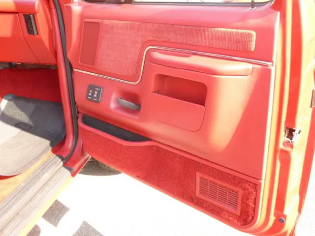 1989 ford f-350 dual wheel pick-up with cap 29,900 original miles