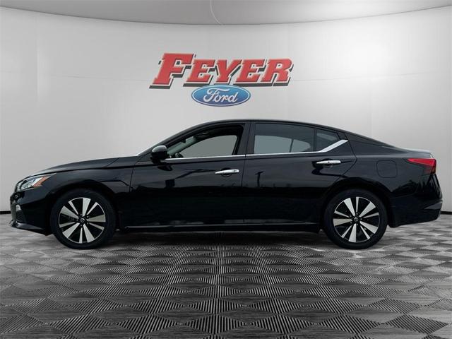 2022 nissan altima 2.5 sv