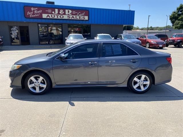 2012 toyota camry se