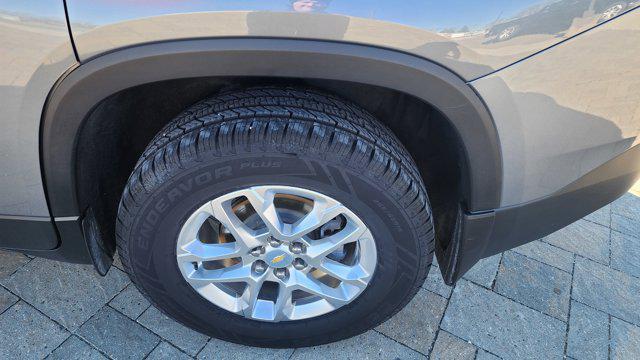 2021 chevrolet traverse lt cloth