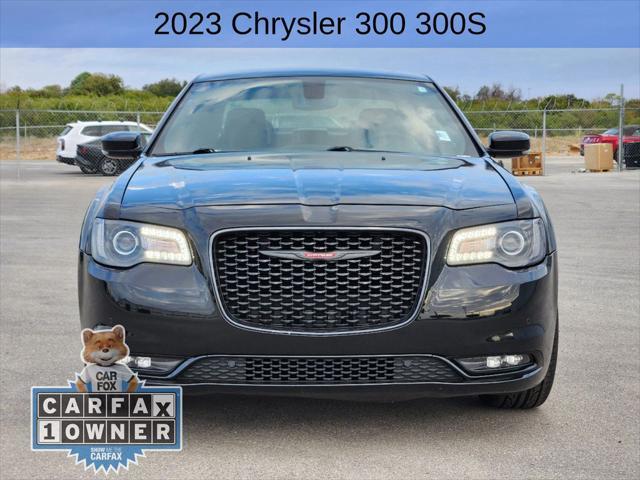 2023 chrysler 300 s