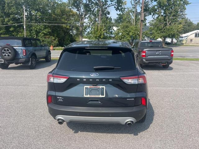 2022 ford escape sel
