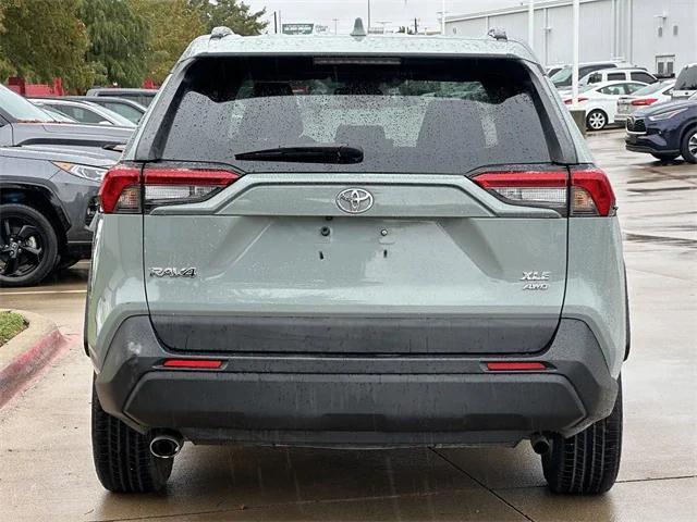 2021 toyota rav4 xle