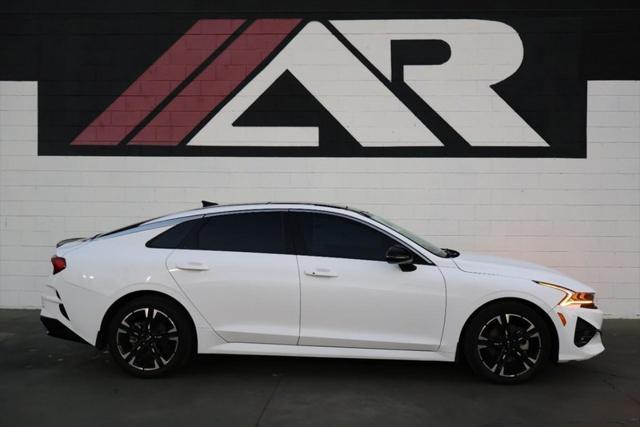 2022 kia k5 gt-line