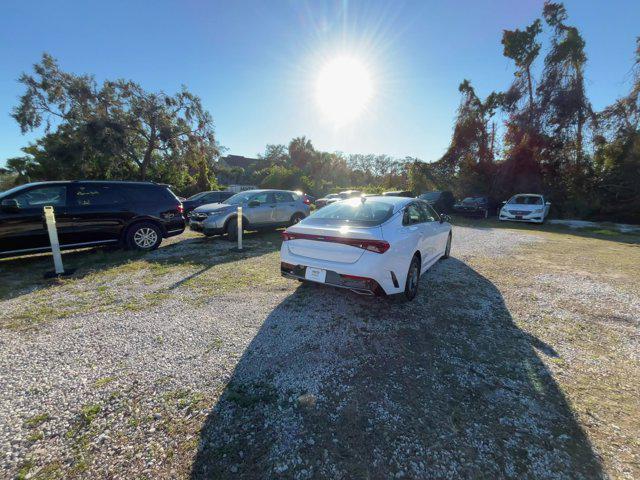 2023 kia k5 lxs