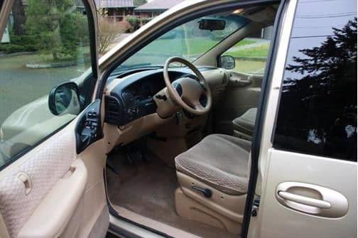 2000 dodge grand caravan se in seattle, washington