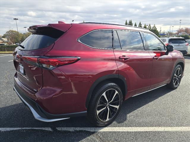 2022 toyota highlander xse