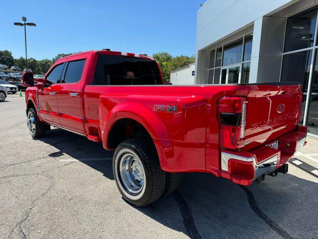 2023 ford f-350 lariat
