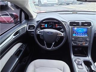 2020 Ford Fusion (North America) se