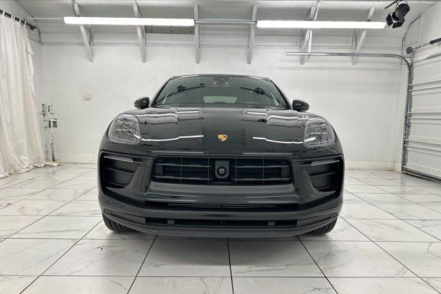 2024 porsche macan base