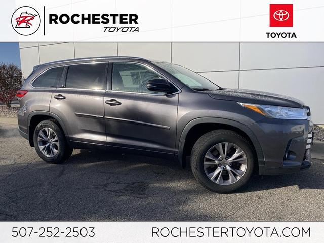 2017 toyota highlander xle